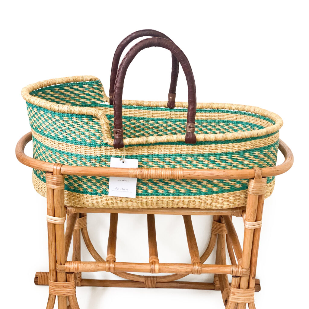 Moses basket with stand